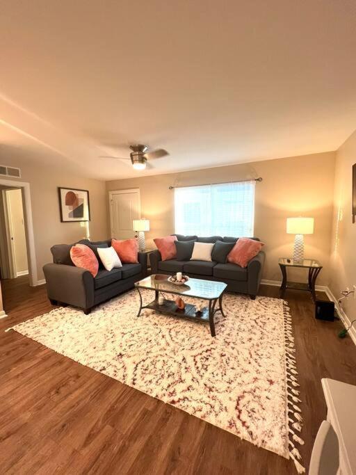 Lovely 2 Bedroom/2 Bath Houston, Heights/Galleria Kültér fotó