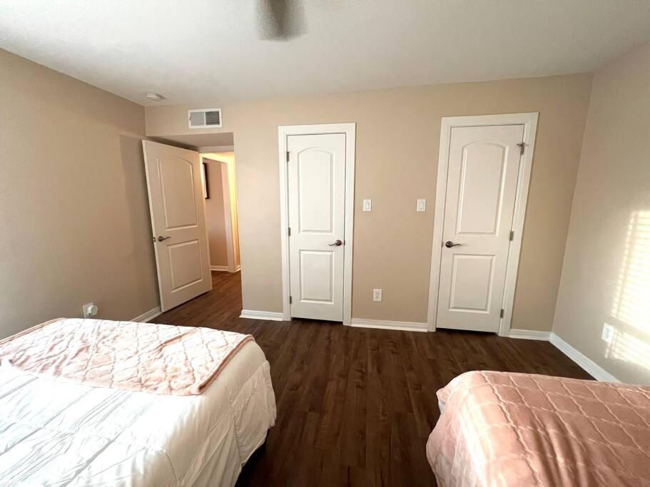 Lovely 2 Bedroom/2 Bath Houston, Heights/Galleria Kültér fotó